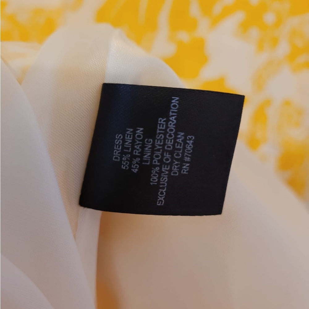 Dress - Picture 3 of 4